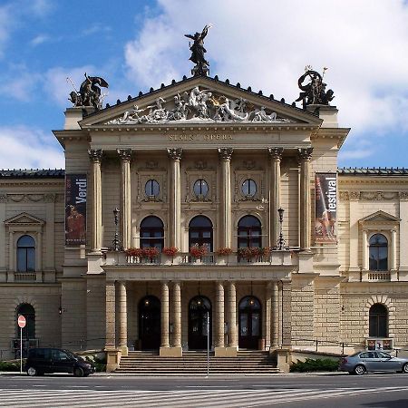 Chez Jitka Et Gautier - A Great Alternative To A Hotel Prague Luaran gambar