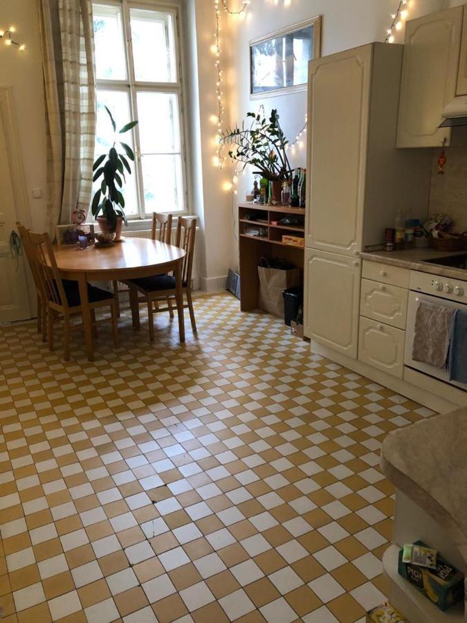 Chez Jitka Et Gautier - A Great Alternative To A Hotel Prague Luaran gambar